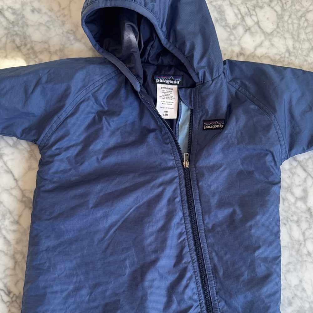 Patagonia Navy Hooded Outerwear